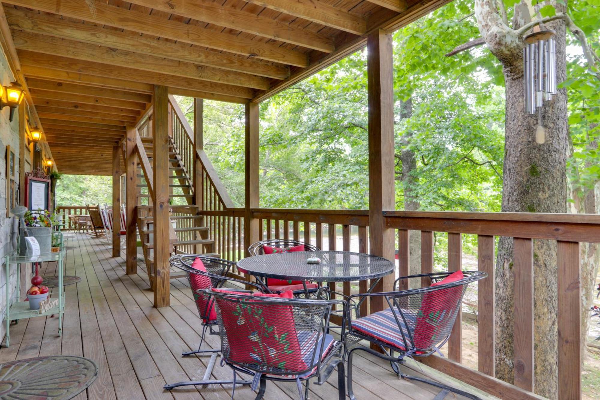 Riverfront Couples Retreat In Smoky Mountains! Apartment Townsend Exterior photo